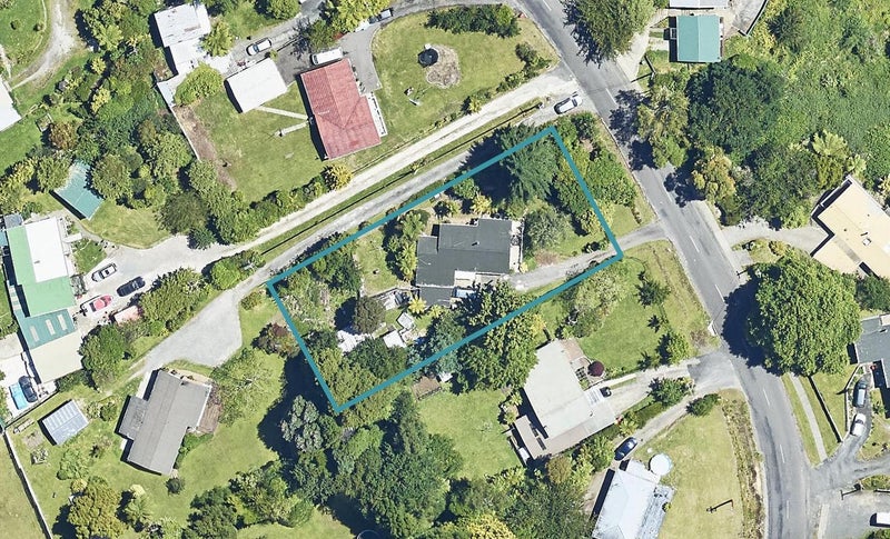 42 Mountain Road, Western Heights, Rotorua - Carousel 1