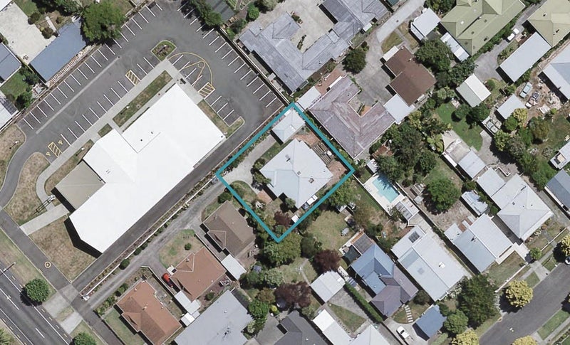 85 Georges Drive, Napier South, Napier - Carousel 1
