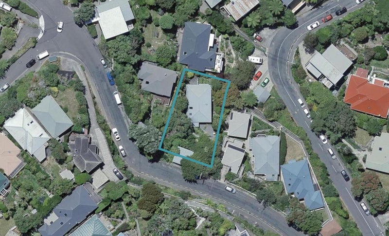 16 Norna Crescent, Kelburn, Wellington - Carousel 1