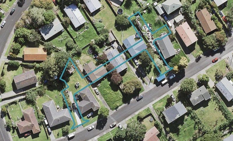 19 Te Urungamai Lane, Beach Haven, Auckland - Carousel 1