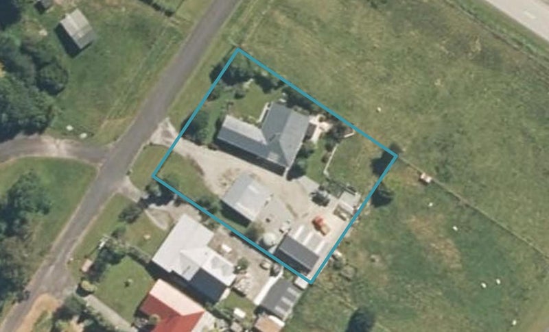 3 Bowen Street, Hokitika - Carousel 1