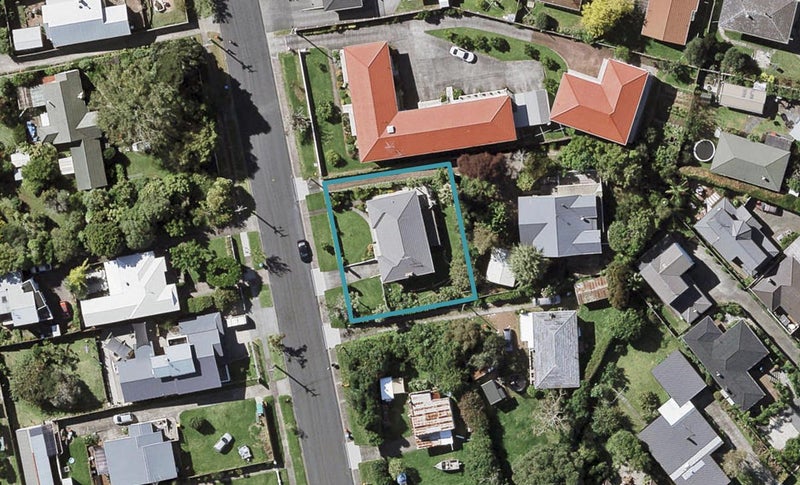 242 Queens Road, Panmure, Auckland - Carousel 1