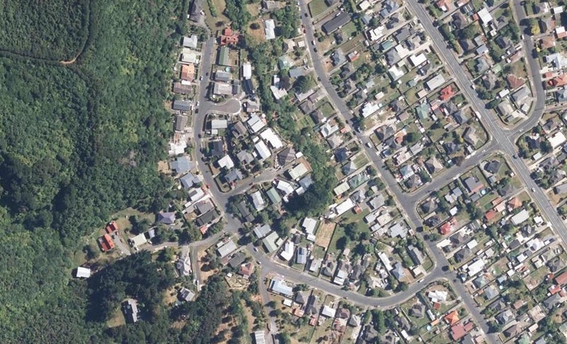 12 Lincoln Grove, Wainuiomata, Lower Hutt - Carousel 1