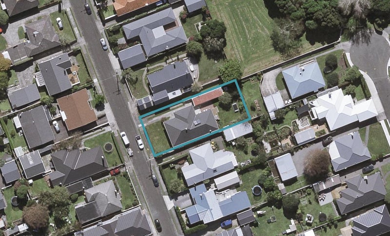 15 Tokomaru Street, Welbourn, New Plymouth - Carousel 1