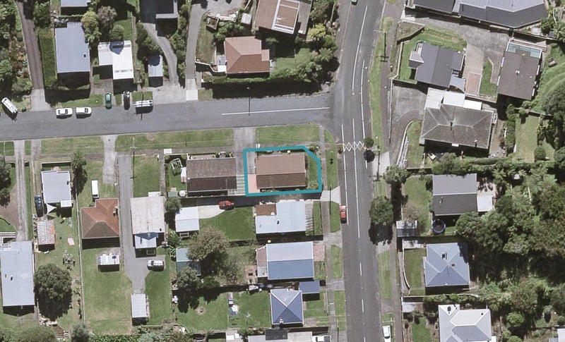 3 Parris Street, Moturoa, New Plymouth - Carousel 1