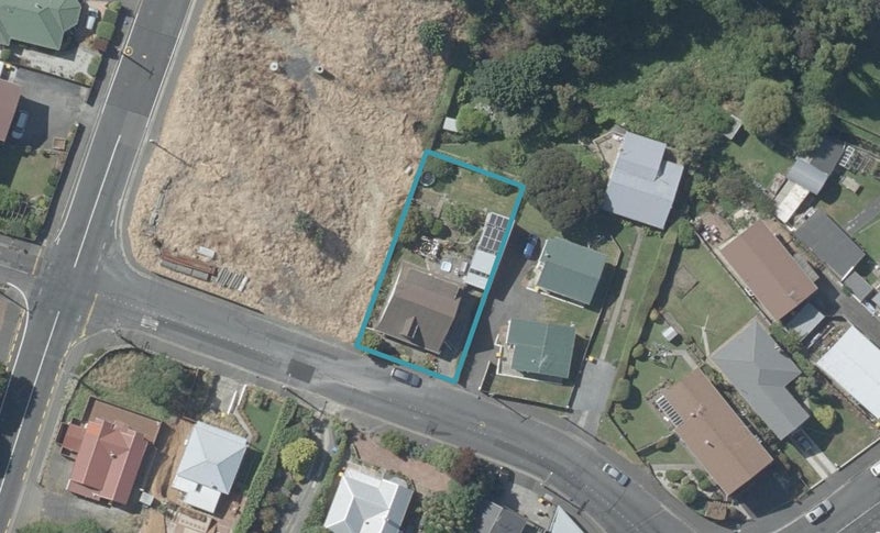 9 Glen Road, Mornington, Dunedin - Carousel 1