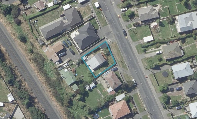 8 North Taieri Road, Abbotsford, Dunedin - Carousel 1
