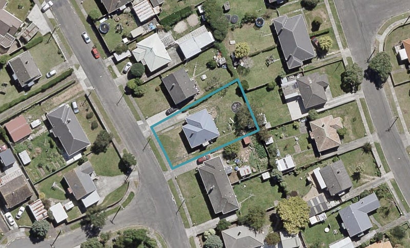 22 Pringle Street, Taita, Lower Hutt - Carousel 1