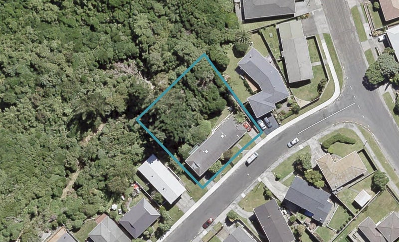 1/35 Timaru Grove, Kelson, Lower Hutt - Carousel 1