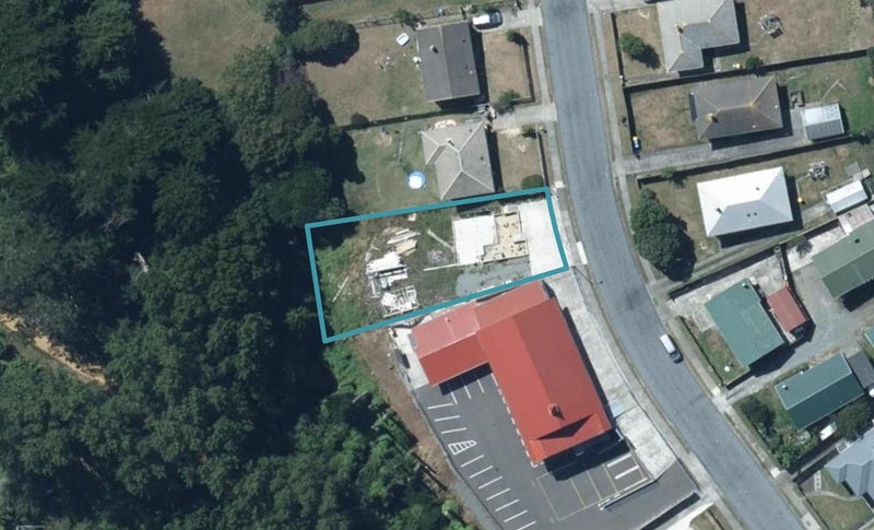 67 Kokiri Crescent, Waitangirua, Porirua - Carousel 1
