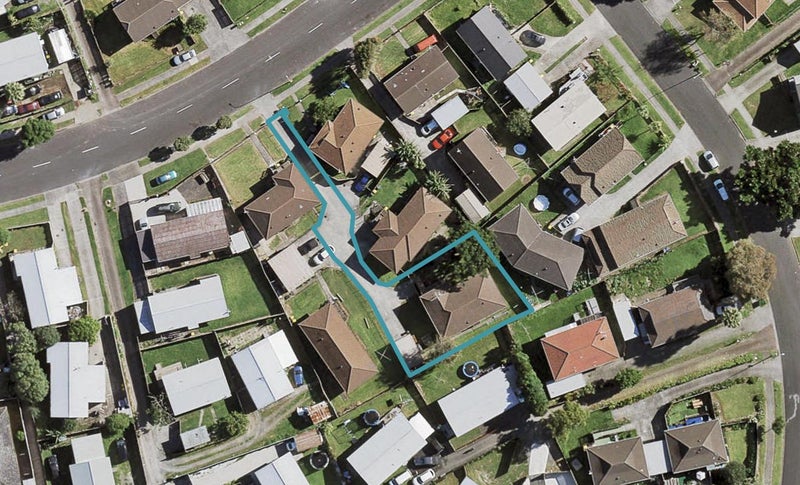 19B Maplesden Drive, Clendon Park, Auckland - Carousel 1