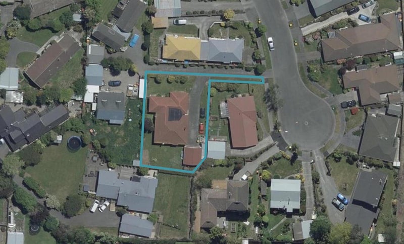 18A Mulberry Place, Redwood, Christchurch - Carousel 1