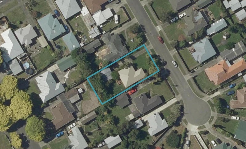 30 Gloucester Street, Takaro, Palmerston North - Carousel 1