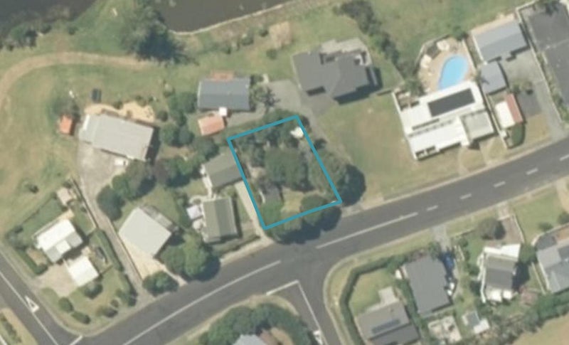 207 Onemana Drive, Onemana - Carousel 1