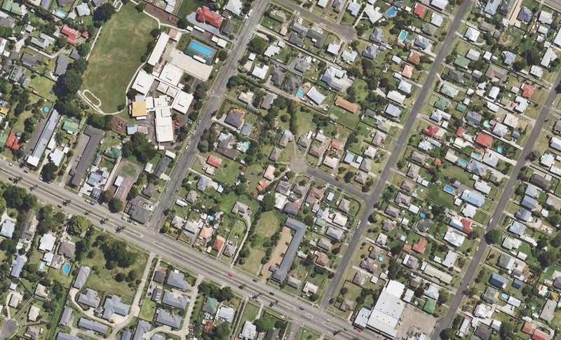 8 De Costa Avenue, Te Hapara, Gisborne - Carousel 1