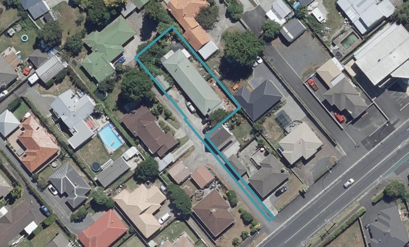 14 Forest Lake Road, Forest Lake, Hamilton - Carousel 1
