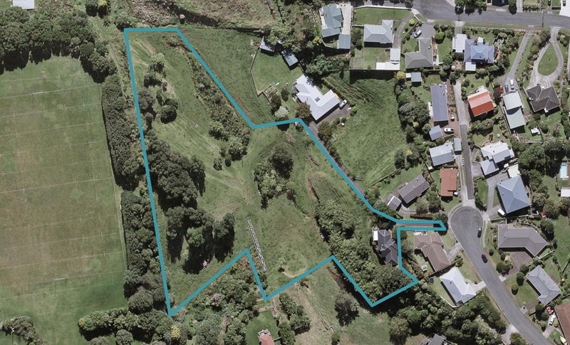 7A Squire Place, Blagdon, New Plymouth - Carousel 1
