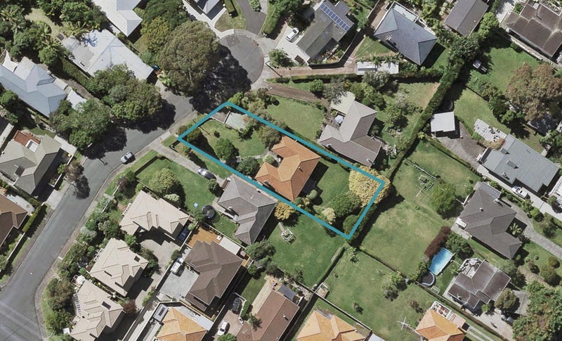 2 Crichton Terrace, Hauraki, Auckland - Carousel 1