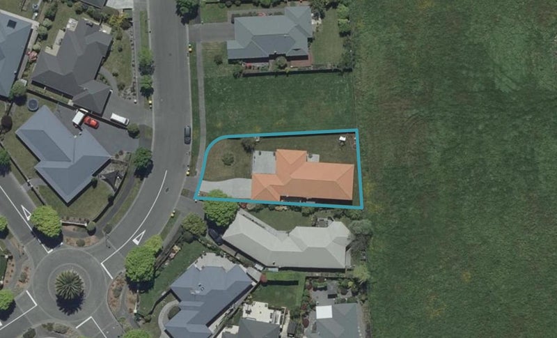 22 Sanctuary Gardens, Shirley, Christchurch - Carousel 1