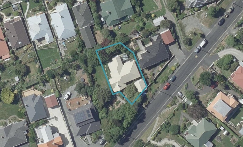 35 Merchiston Street, Andersons Bay, Dunedin - Carousel 1