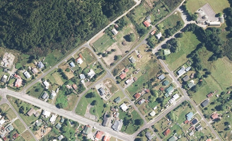 9 Clifford Street, Blackball, Greymouth - Carousel 1