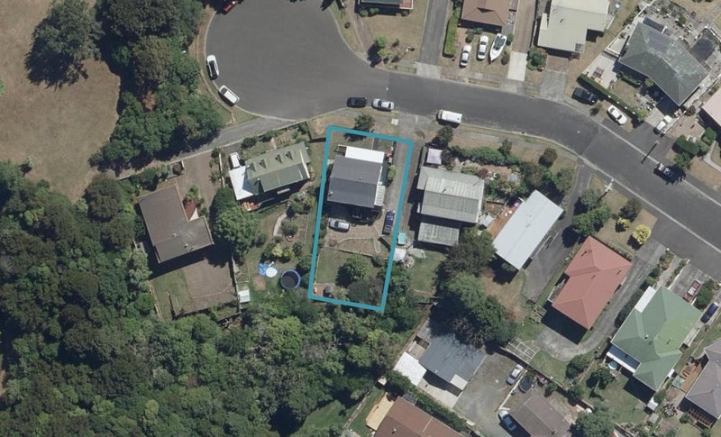 47 Mitcham Avenue, Forest Lake, Hamilton - Carousel 1