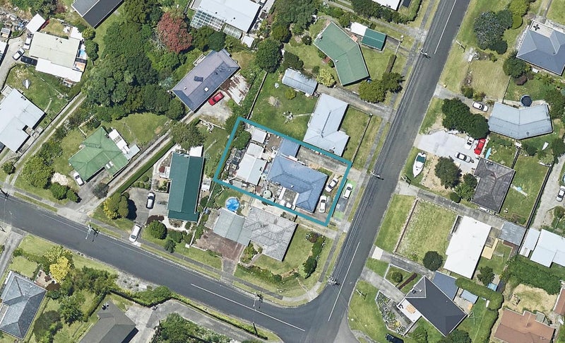 25 Bongard Street, Gate Pa, Tauranga - Carousel 1