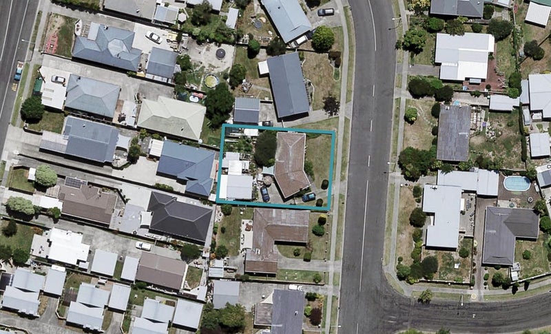 27 Konini Crescent, Pirimai, Napier - Carousel 1