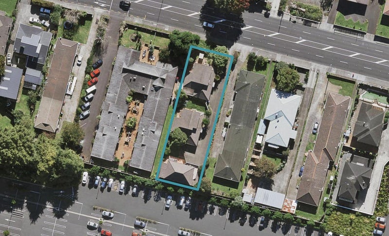 1/667 Mount Albert Road, Royal Oak, Auckland - Carousel 1