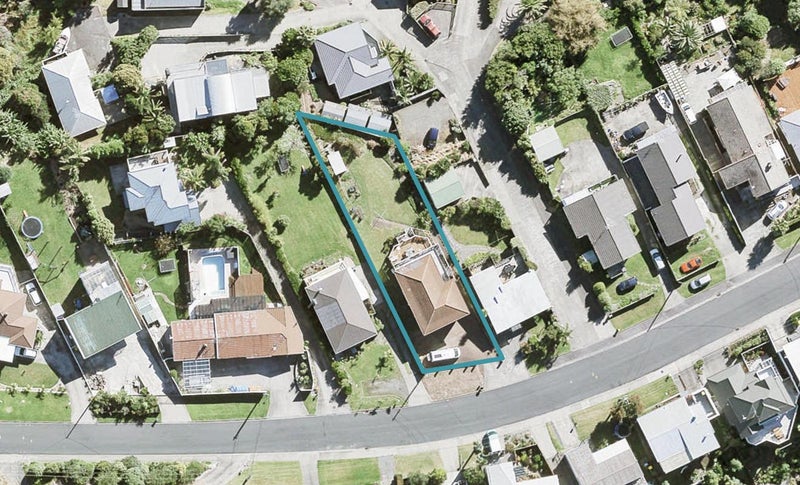 95 Wade River Road, Stanmore Bay, Whangaparaoa - Carousel 1