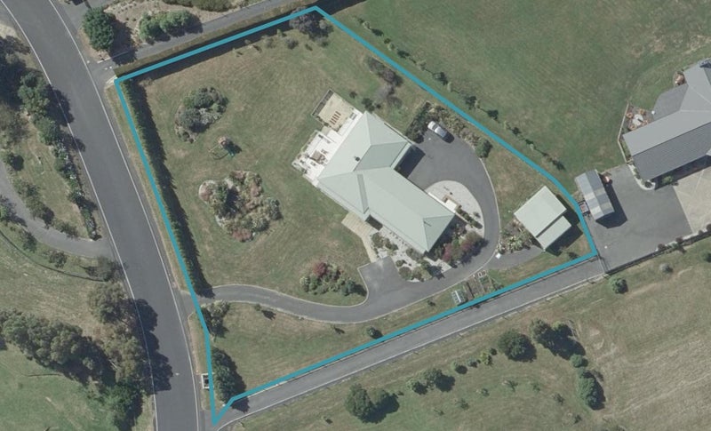 6 Wavy Knowes Drive, Waldronville, Dunedin - Carousel 1