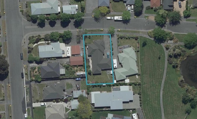 4 Sanctuary Gardens, Shirley, Christchurch - Carousel 1