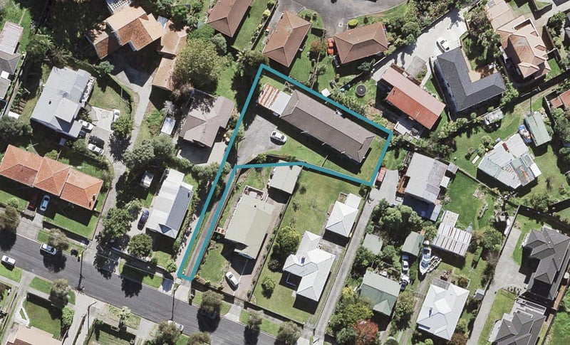 1/27 Miro Street, New Lynn, Auckland - Carousel 1