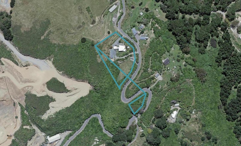 155 Horokiwi Road, Horokiwi, Wellington - Carousel 1