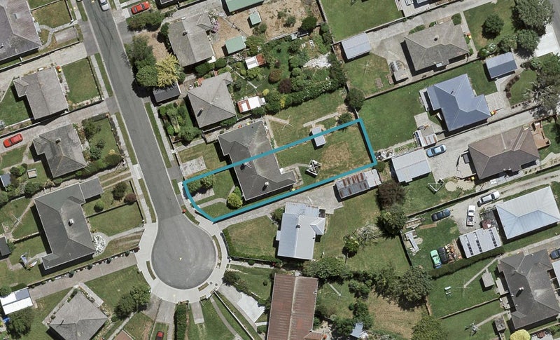 20 Lockerbie Street, Turnbull Thomson Park, Invercargill - Carousel 1