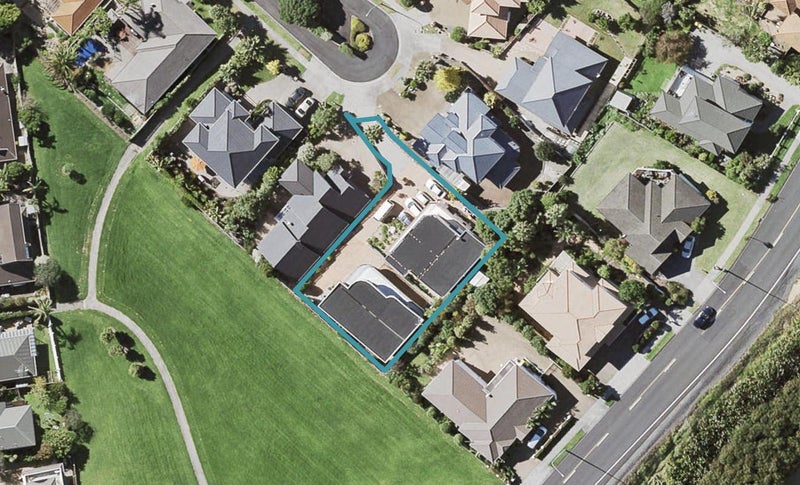 2/27 Tumbridge Place, Somerville, Manukau - Carousel 1