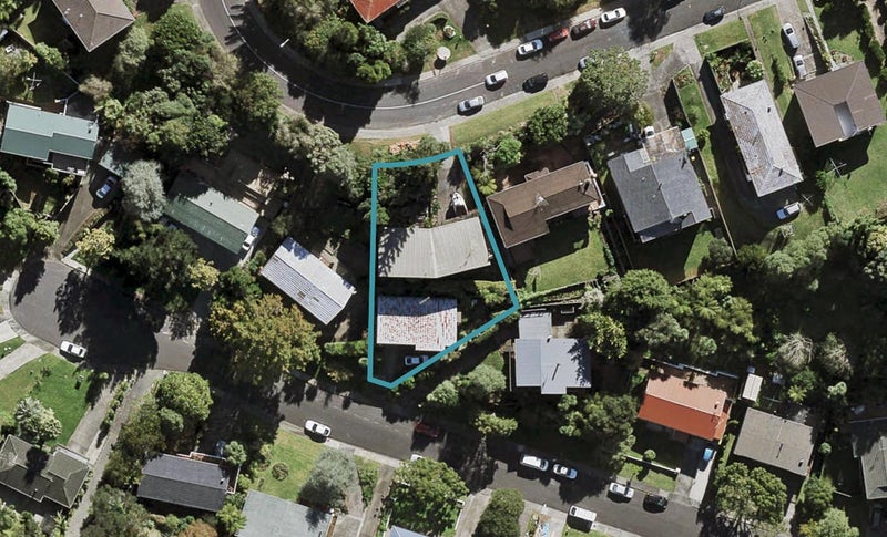 2/21 Girrahween Drive, Totara Vale, Auckland - Carousel 1
