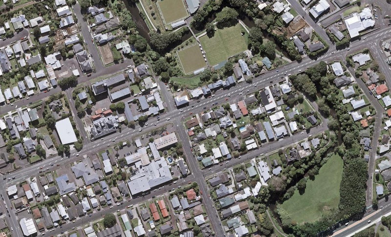 398 Devon Street East, Strandon, New Plymouth - Carousel 1
