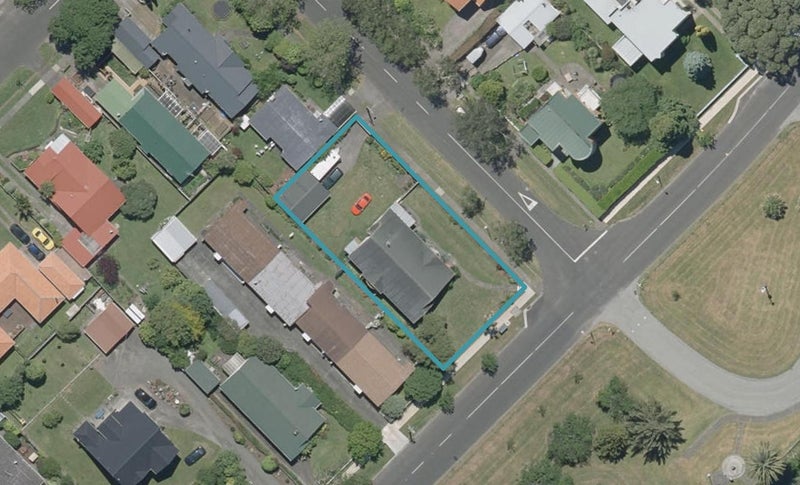 1 Kent Road, Saint Johns Hill, Whanganui - Carousel 1