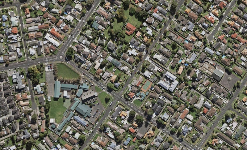 6B Central Avenue, Papatoetoe, Auckland - Carousel 1