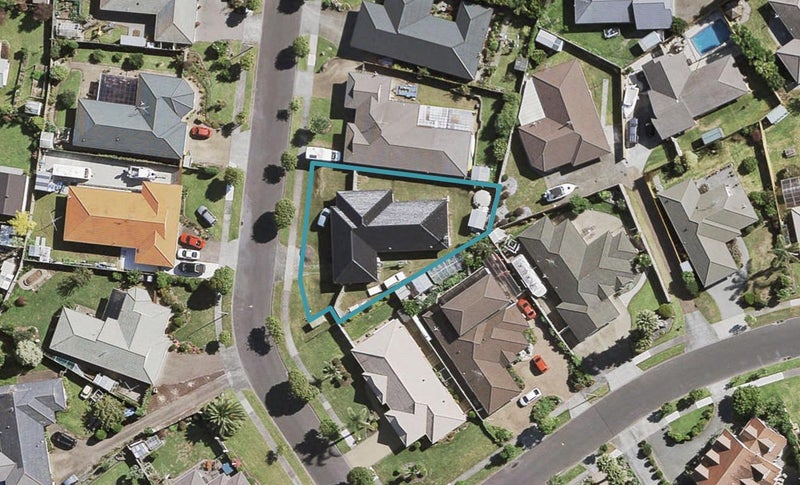 3 Flora Place, Wattle Downs, Auckland - Carousel 1