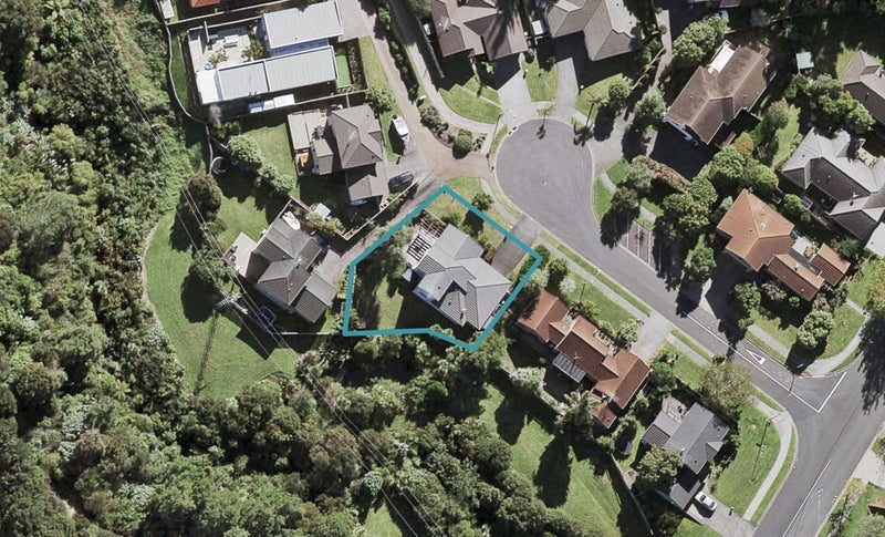 6 Maryann Place, Greenhithe, Auckland - Carousel 1