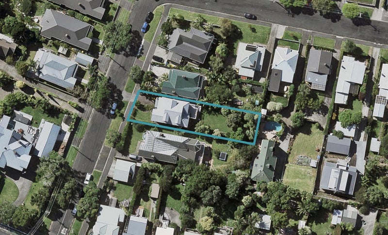 4 William Bond Street, Stanley Point, Auckland - Carousel 1