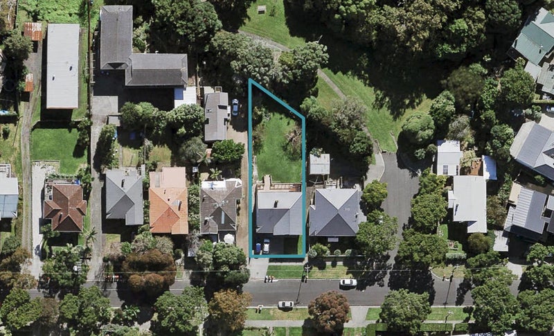 15 Malvern Road, Morningside, Auckland - Carousel 1