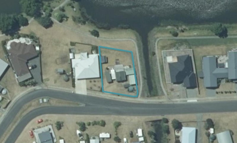 26 Motukorure Parade, Cooks Beach - Carousel 1