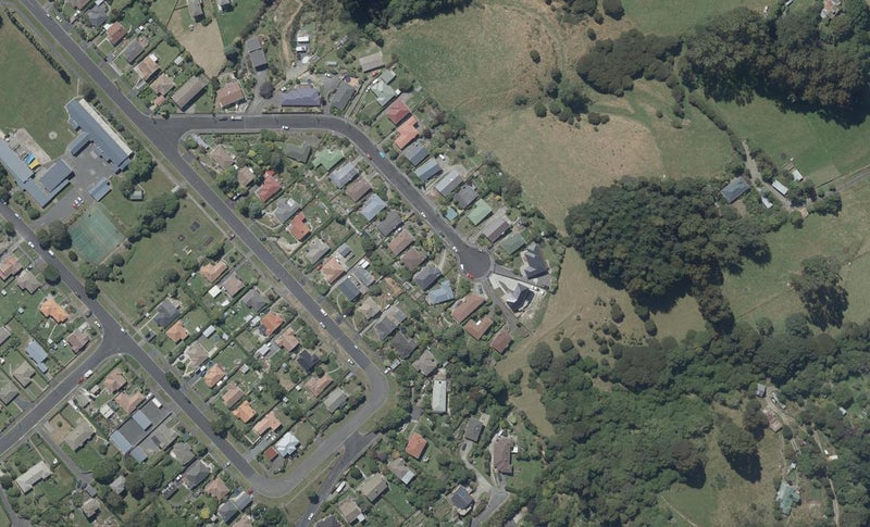 26 Truby King Crescent, Liberton, Dunedin - Carousel 1
