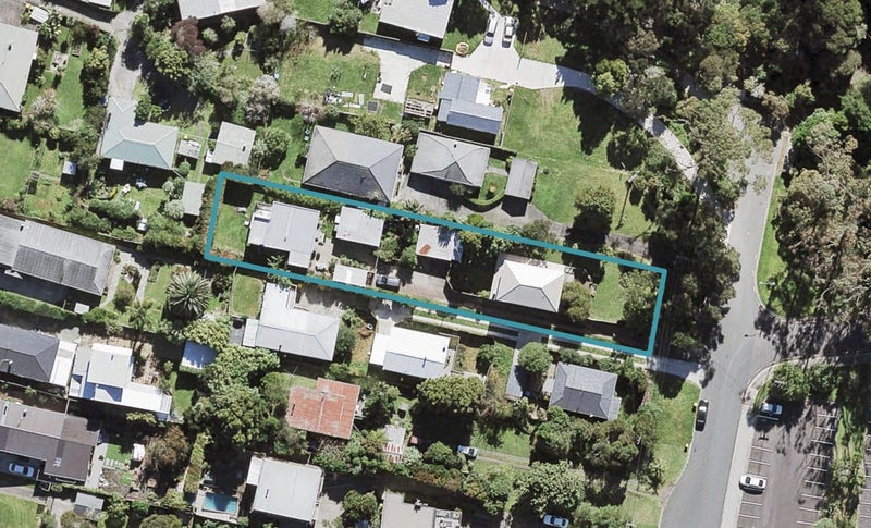 2/36 Cresta Avenue, Beach Haven, Auckland - Carousel 1