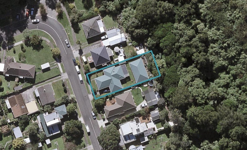 5 Somerset Street, Brooklands, New Plymouth - Carousel 1