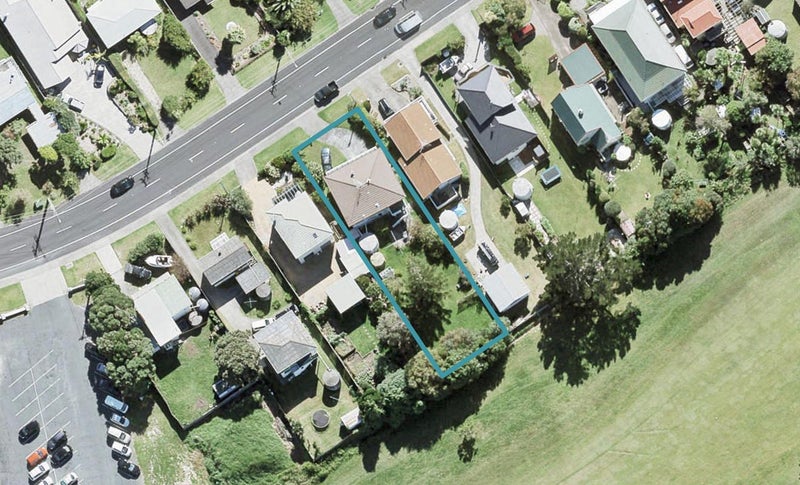 1345 Whangaparaoa Road, Army Bay, Whangaparaoa - Carousel 1