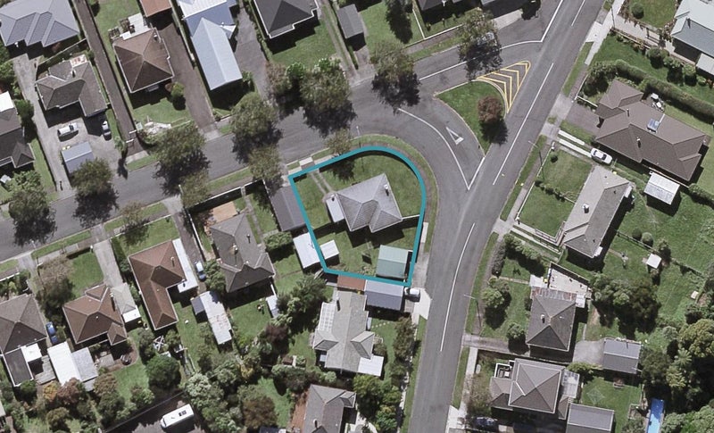 22 Exeter Street, Brooklands, New Plymouth - Carousel 1